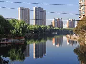 阿拉爱上海：How many of the TOP 10 must-visit back garden attractions in Shanghai do you know？
